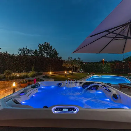 Villa Nonni In Istria For 4 Persons With 32 M2 Private Pool, Jacuzzi, Free Bikes & Kids Playground