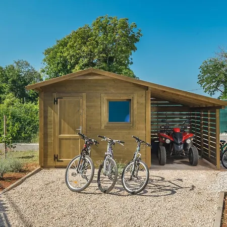 Villa Nonni In Istria For 4 Persons With 32 M2 Private Pool, Jacuzzi, Free Bikes & Kids Playground Prhati