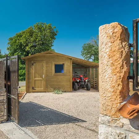 Nonni In Istria For 4 Persons With 32 M2 Private Pool, Jacuzzi, Free Bikes & Kids Playground