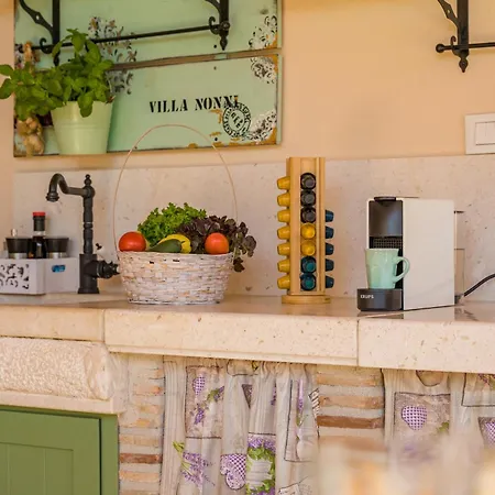 Nonni In Istria For 4 Persons With 32 M2 Private Pool, Jacuzzi, Free Bikes & Kids Playground Prhati